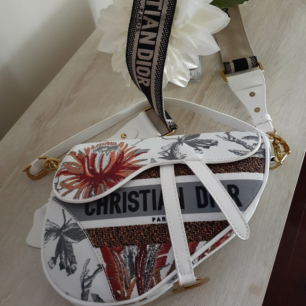 🎈SOLD🎈Fashion Inspired Bag